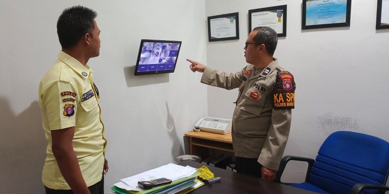 Pertahankan Kondusifitas, Polsek Bukit Batu Patroli Kamtibmas ke BRI