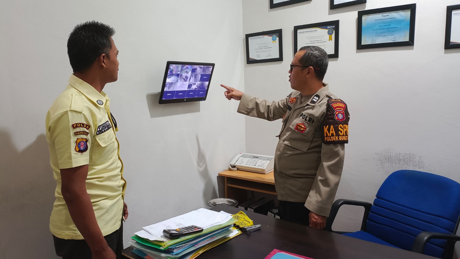 Pertahankan Kondusifitas, Polsek Bukit Batu Patroli Kamtibmas ke BRI