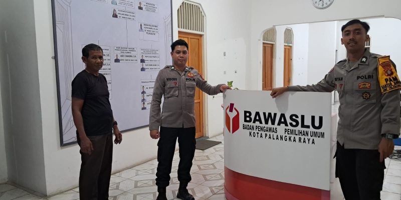 Polresta Palangka Raya Selalu Siagakan Anggota di Kantor Bawaslu