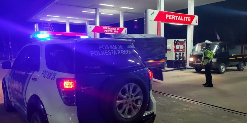 Patroli Dialogis Satlantas Polresta Palangka Raya Kunjungi SPBU di Tangkiling