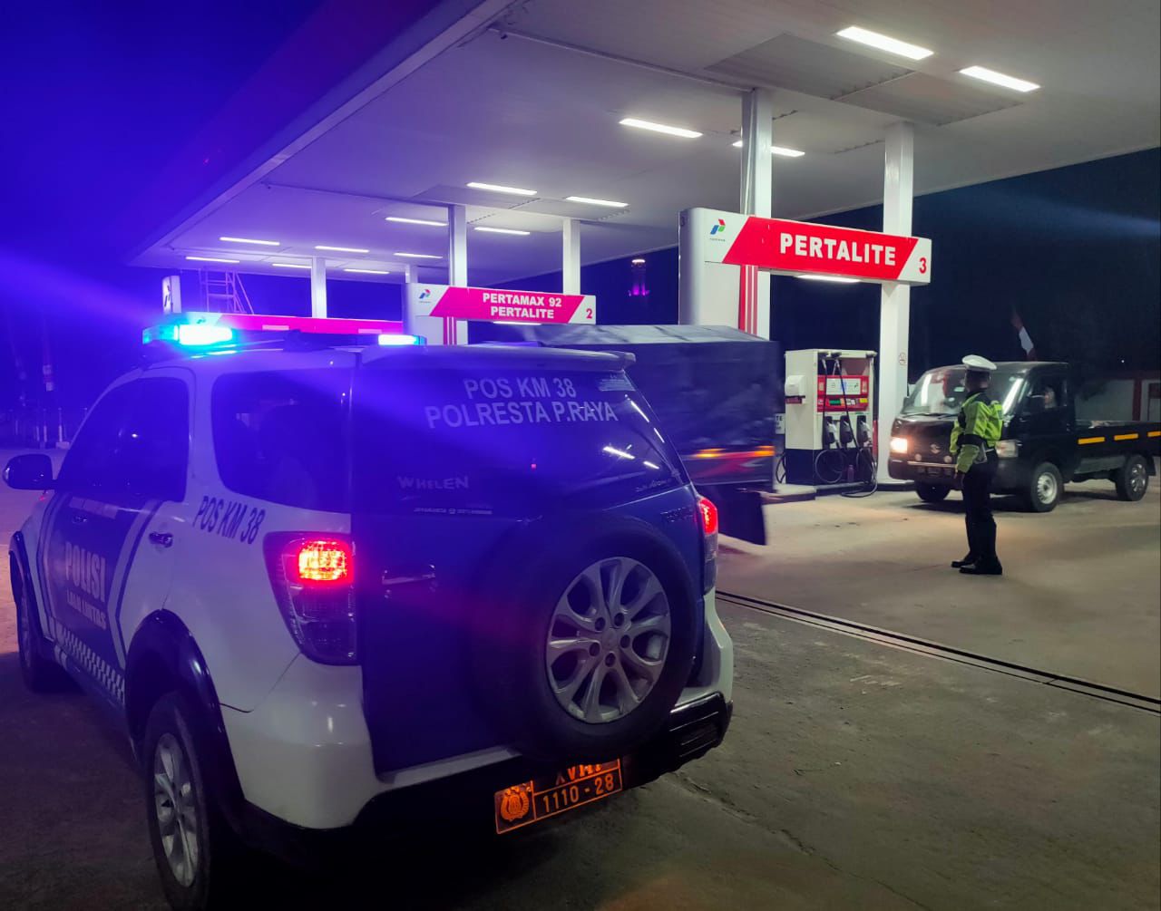 Patroli Dialogis Satlantas Polresta Palangka Raya Kunjungi SPBU di Tangkiling