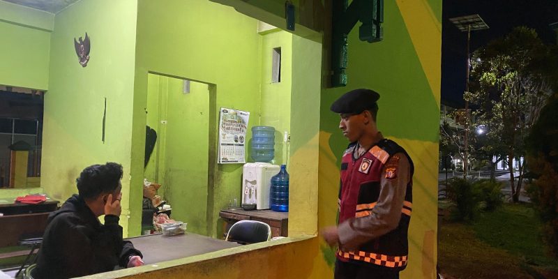 Ke Pos Jaga UMP, Personel Satsamapta Polresta Palangka Raya Gelar Patroli Dialogis