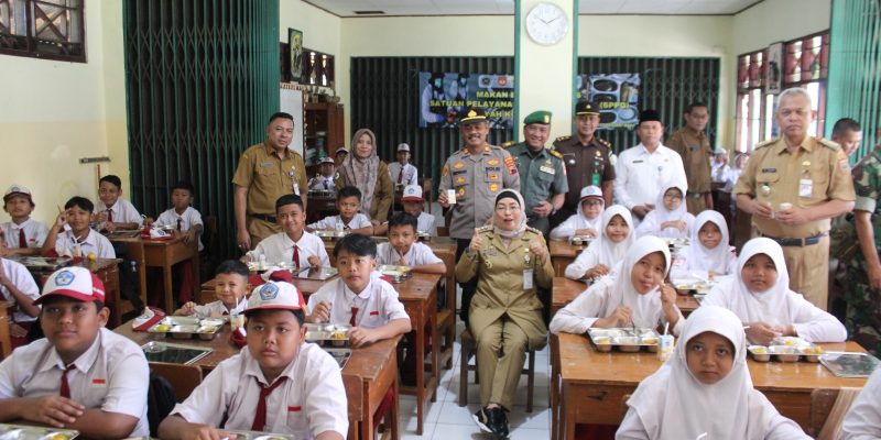 MBG Diluncurkan, Tiga Ribu Siswa Dapat Menu Sehat