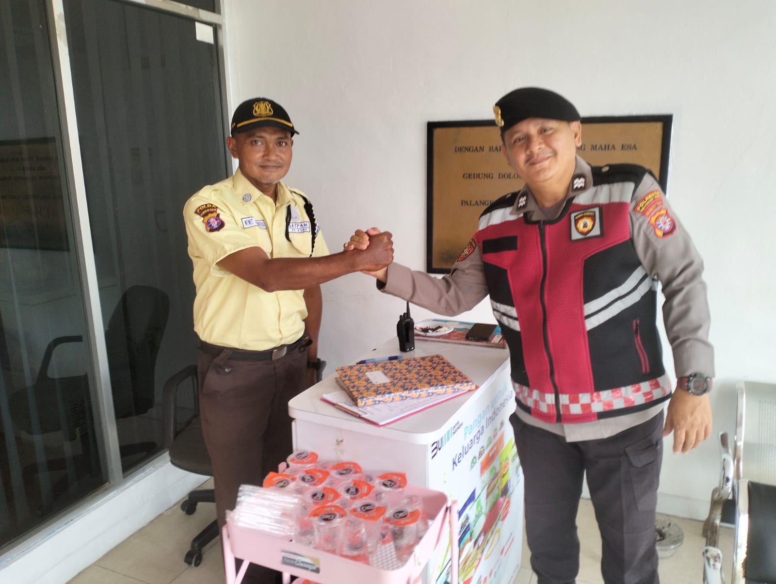 Patroli Kamtibmas Wilkum, Satsamapta Polresta Palangka Raya Cek Keamanan Kantor Pemerintahan