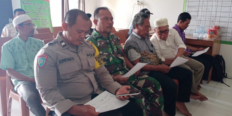 Polsek Sabangau Hadiri Musrenbang di Kelurahan Kameloh Baru