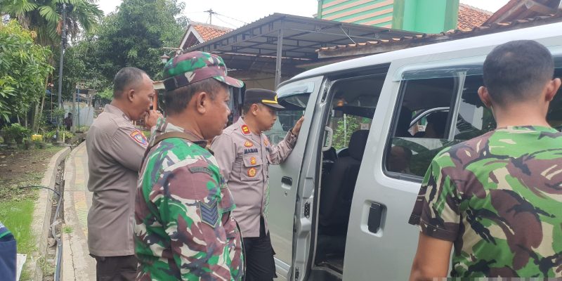 Patroli Gabungan Polsek dan Koramil Wiradesa Respon Cepat Tanggapi Laporan Warga