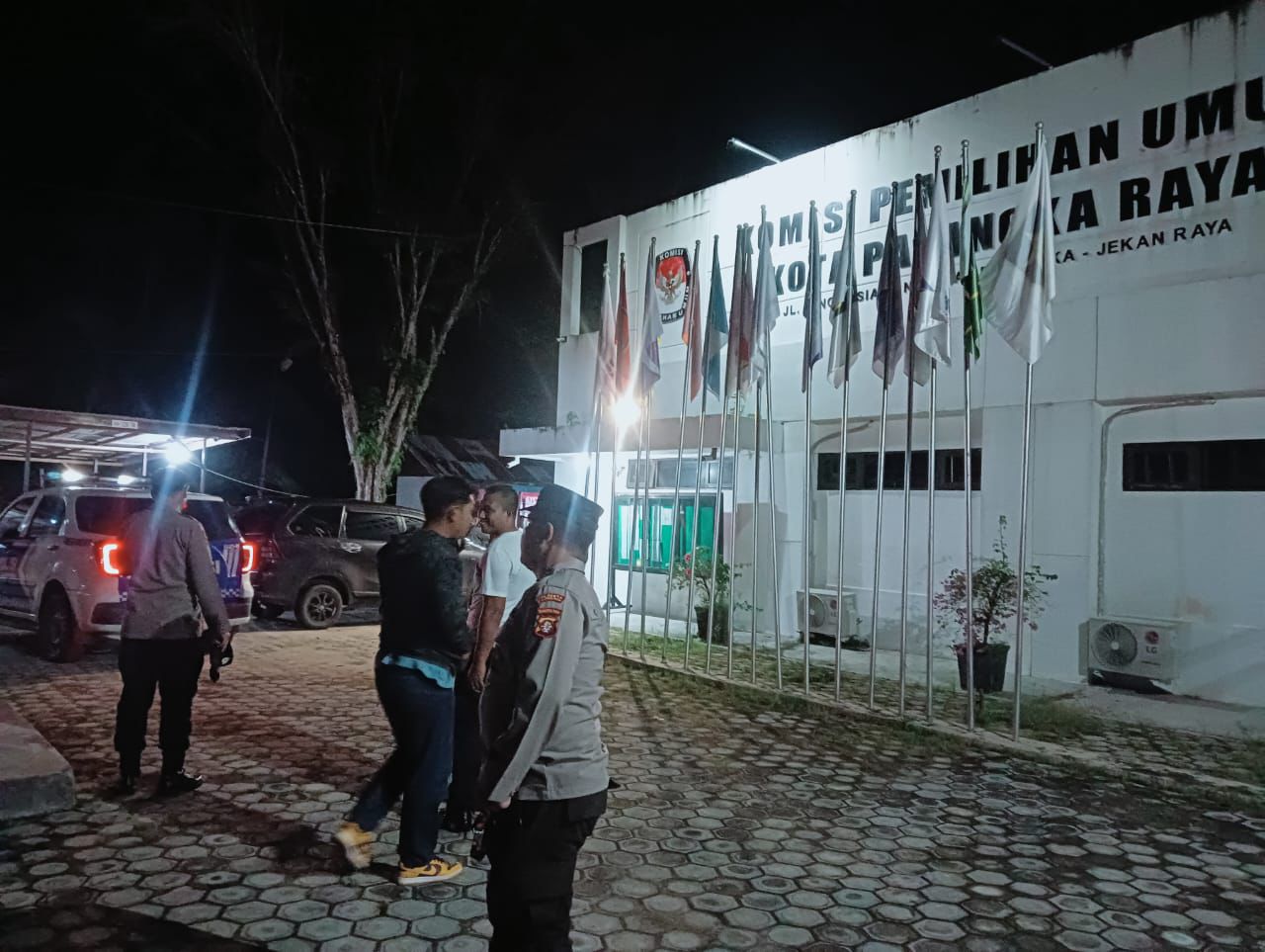 Tim KRYD Polresta Palangka Raya Tinjau Kantor KPU