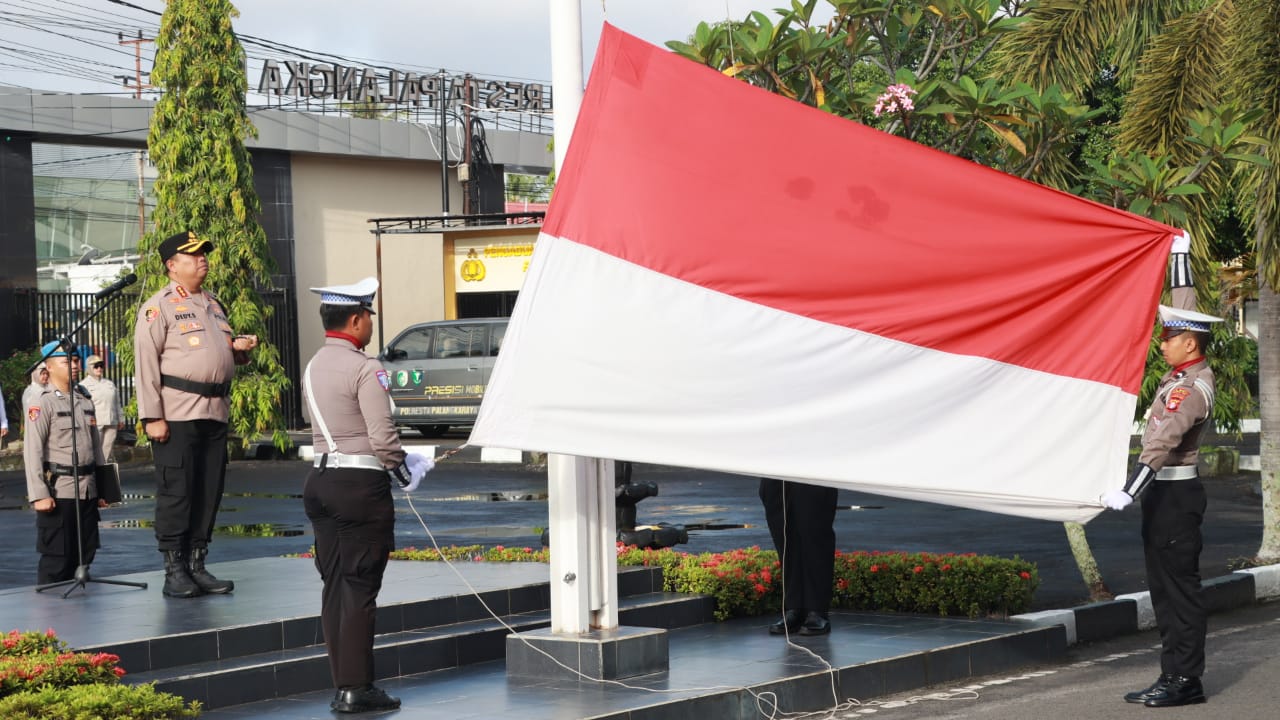 Kapolresta Palangka Raya Pimpin Upacara Kesadaran Nasional
