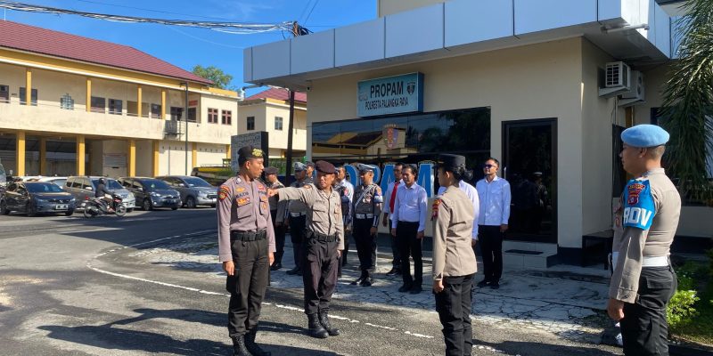 Kanit II SPKT Pimpin Serah Terima Piket Fungsi di Polresta Palangka Raya