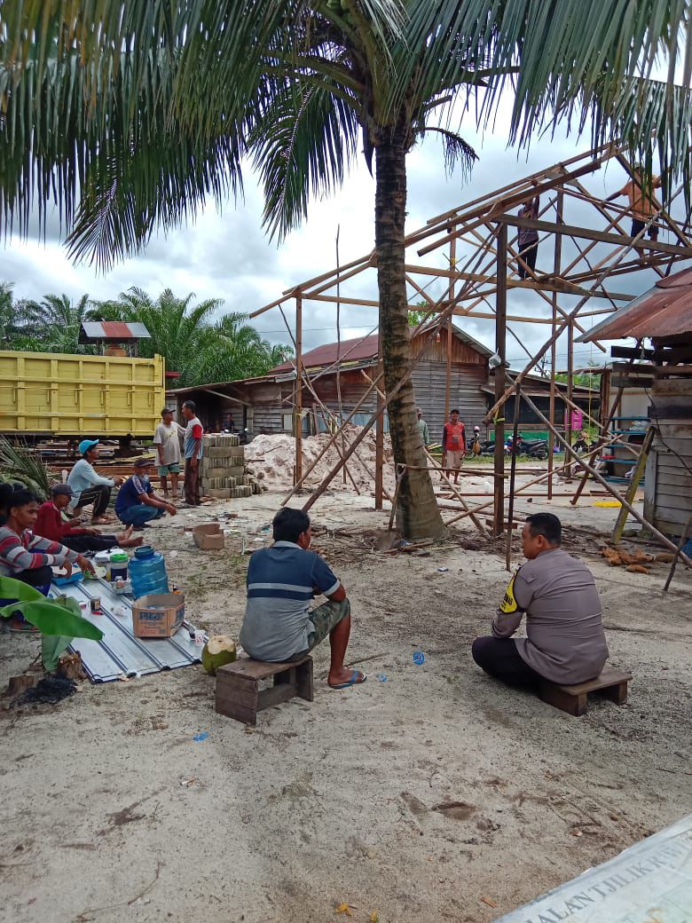 Polsek Bukit Batu Dukung Pembangunan Sanggar Seni Kuda Lumping Sasono Baung Bowono