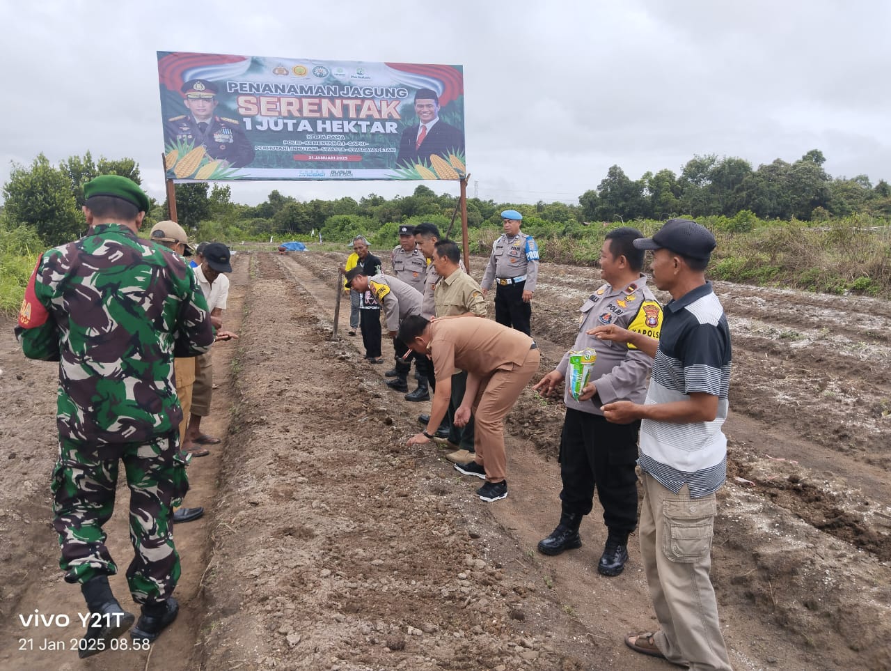 Dukung Asta Cita Presiden, Polda Kalteng Tanam Jagung di Lahan 1.200 Hektare