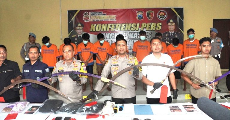 Ganggu Kamtibmas Sidoarjo, Kelompok Pemuda Bersajam Diamankan Polisi