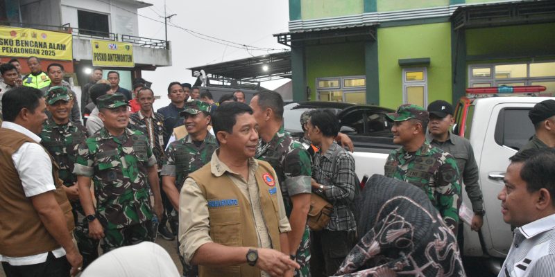 Danrem Wijayakusuma Dampingi Pangdam IV/Diponegoro dan Kapolda Jateng Tinjau Lokasi Longsor Petungkriyono