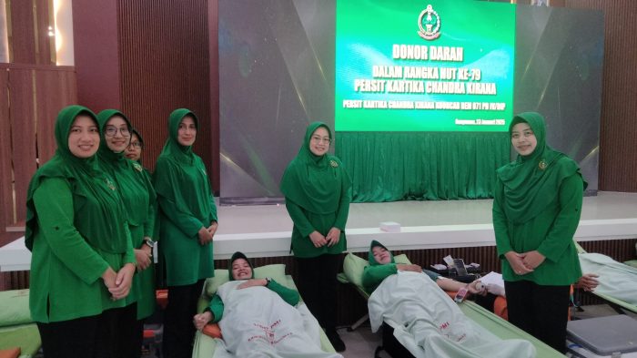 Persit KCK Koorcab Rem 071 Baksos Donor Darah HUT Ke-79 Persit KCK