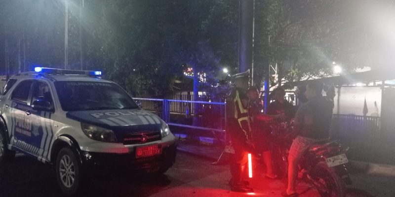 Personel Satlantas Polresta Palangka Raya Patroli Dialogis pada SPBU Tangkiling