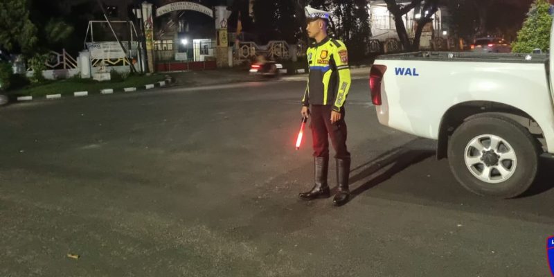 Anggota Satlantas Polresta Palangka Raya Cegah Bali dengan Pantau Arus Lalu Lintas