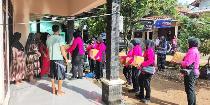 Bakti Sosial Bhayangkari Peduli, Salurkan Bantuan Kepada Korban Terdampak Bencana Alam