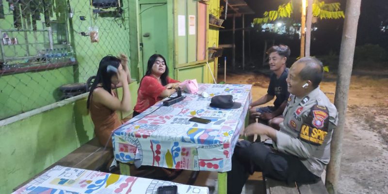Berikan Rasa Aman, Polsek Bukit Batu Sambangi Warung di Kelurahan Marang