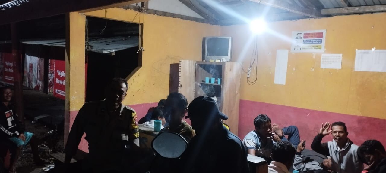 Anggota Polsek Sabangau Lakukan Kunjungan untuk Dukung Fungsi Pos Kamling