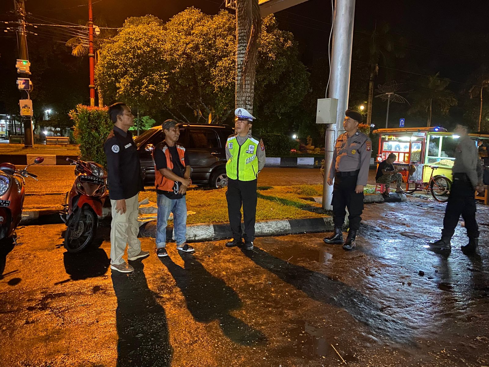 Gelar KRYD, Polresta Palangka Raya Sambangi Pujasera dan Edukasi Jukir
