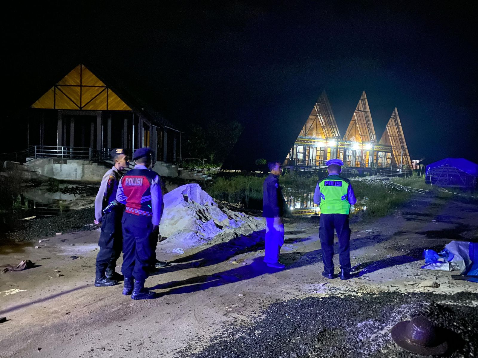 Personel KRYD Polresta Palangka Raya Tinjau Kamtibmas Pembangunan SD Alam Kemala Bhayangkari