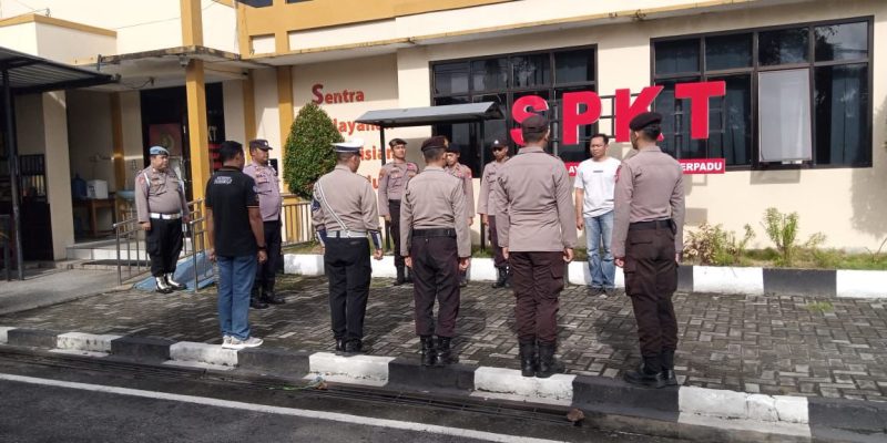 Kanit II SPKT Polresta Palangka Raya Pimpin Apel Serah Terima dengan Petugas Jaga