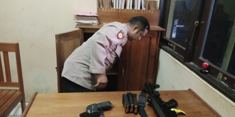 Anggota Polsek Sabangau Laksanakan Pemeriksaan Barang Inventaris Dinasnya