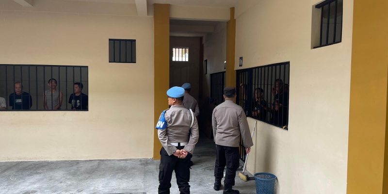 Sattahti Bersama Piket Fungsi Polresta Palangka Raya Dampingi Pemeriksaan Kondisi Tahanan di Rutan