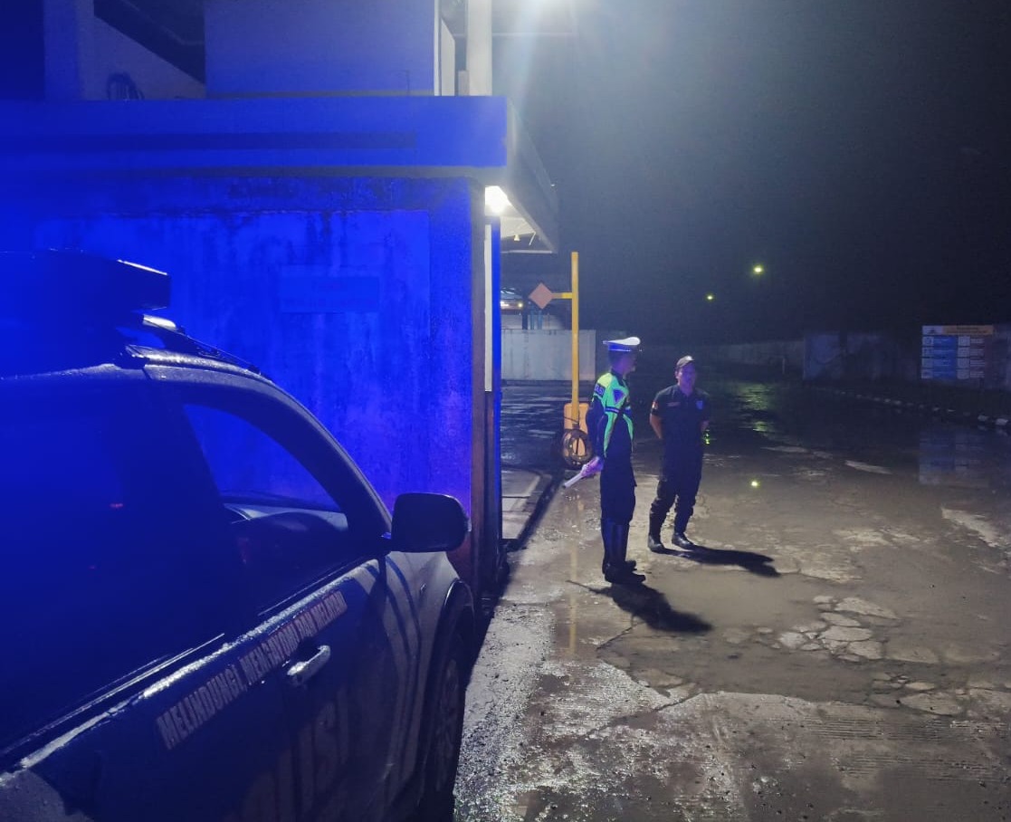 Personel Satlantas Polresta Palangka Raya Pastikan Keamanan di SPBE