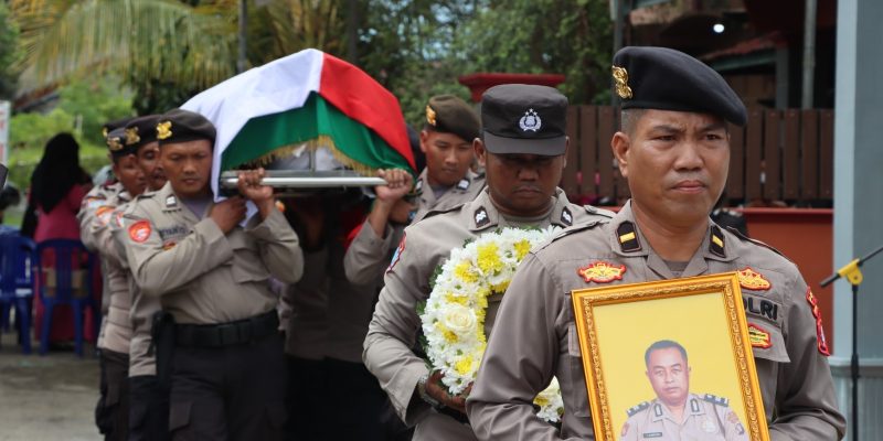 Lepas Rekan Seperjuangan, NNZZ-SPDT Kalteng Kompak Antarkan Jenazah Aiptu Totok Santoso dari Rumah Duka hingga ke Liang Lahat