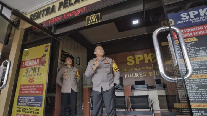 Kapolres Blitar Tinjau Pelayanan Masyarakat Polres Bllitar