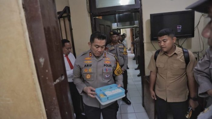 Kapolres Blitar : Laksanakan Pengecekan Ruang Tahanan untuk Pastikan Kelayakan Fasilitas dan Makanan