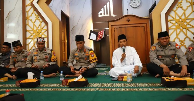 Polres Magetan Gelar Pengajian dan Santunan Anak Yatim Tingkatkan Iman dan Taqwa