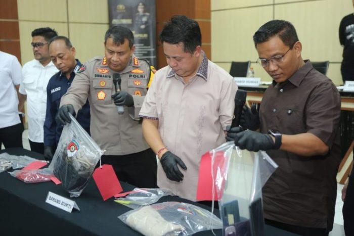 Hanya 3 Hari Polda Jatim Berhasil Ungkap Misteri Koper Merah di Ngawi, Tersangka Terancam Hukuman Mati