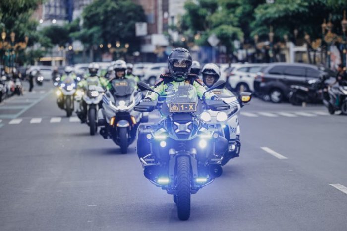 Kapolda Jatim Patroli Jarak Jauh Naik Motor Surabaya – Malang Jelang Operasi Ketupat Semeru 2025