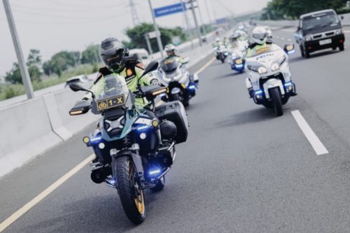 Kapolda Jatim Patroli Jelang Operasi Ketupat Semeru 2025 Surabaya – Malang Pakai Motor
