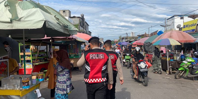 Antisipasi Adanya Gangguan, Ditsamapta Polda Kalteng Laksanakan Patroli Jalan Kaki