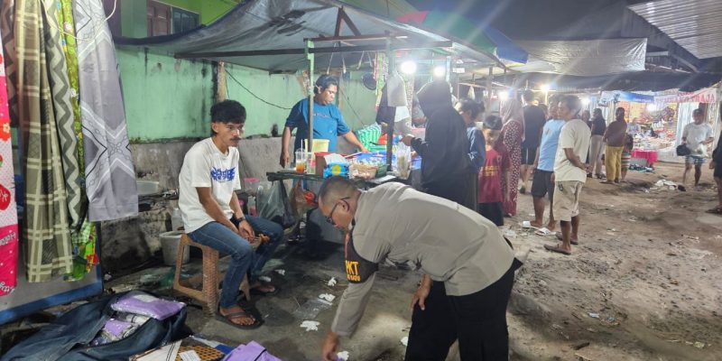 Polsek Bukit Batu Sambangi Pasar Rakyat dan Sampaikan Pesan Kamtibmas