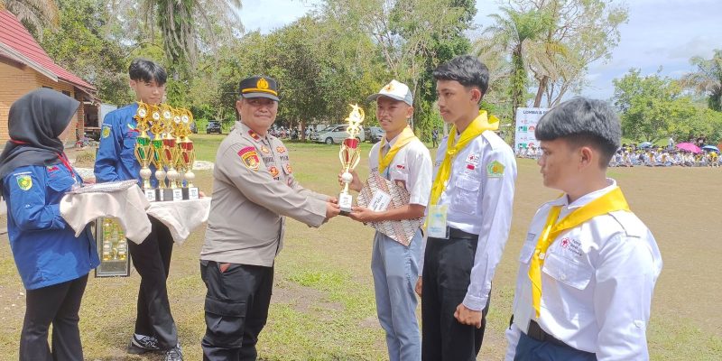 Kapolsek Bukit Batu Hadiri Langsung Lomba dan Pelantikan Anggota PMR se-Kota Palangka Raya
