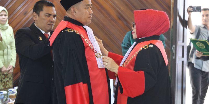 Perkuat Sinergitas, Wakapolda Kalteng Hadiri Pelantikan Wakil Ketua Pengadilan Tinggi Kalteng