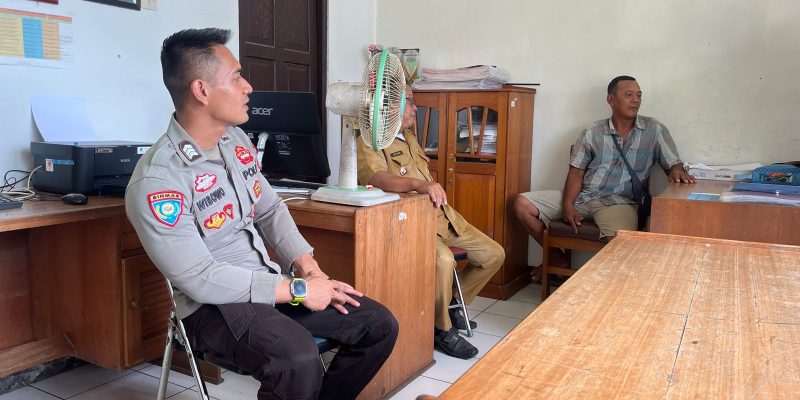 Pelihara Keamanan Habaring Hurung, Polsek Bukit Batu Patrol Dialogis