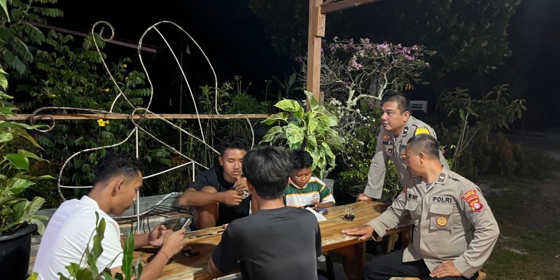 Cegah Kenakalan Remaja, Polsek Bukit Batu Sambangi Tongkrongan di Tangkiling