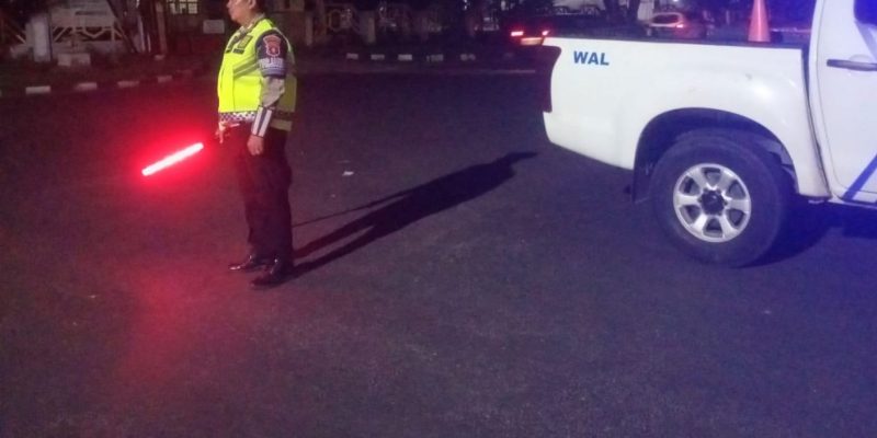 Di Jalan Raya, Satlantas Polresta Palangka Raya Pertahankan Keamanan Arus Lalu Lintas