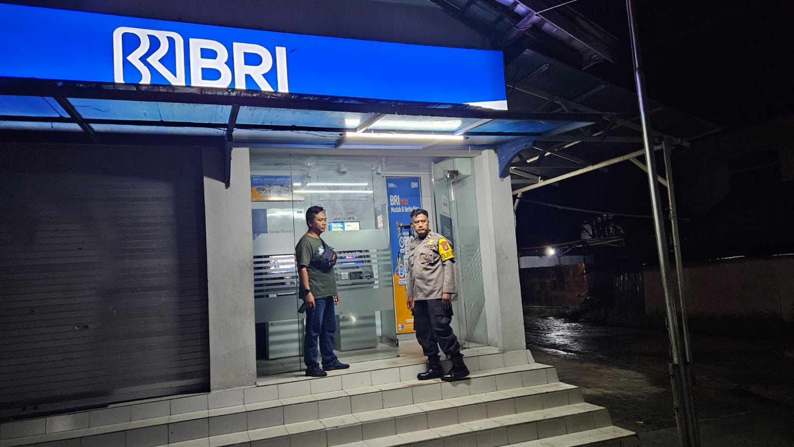 Polsek Bukit Batu Kunjungi Kantor BRI untuk Sampaikan Imbauan Kamtibmas