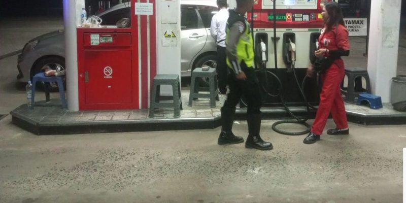 Satlantas Polresta Palangka Raya Sambangi SPBU Tangkiling dalam Patroli Dialogis