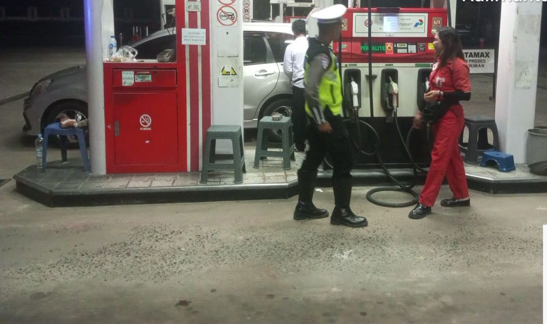 Satlantas Polresta Palangka Raya Sambangi SPBU Tangkiling dalam Patroli Dialogis