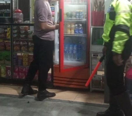 Satlantas Polresta Palangka Raya Sambangi Warung Warga di Tangkiling