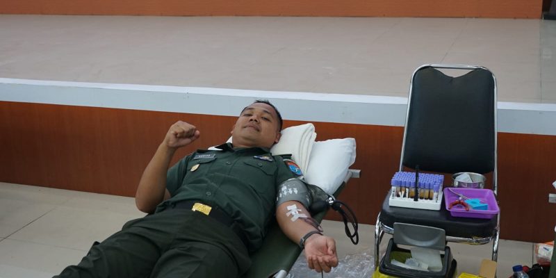 Sambut HUT Persit Ke-79, Anggota Kodim 1016/Plk Ikut Donor Darah