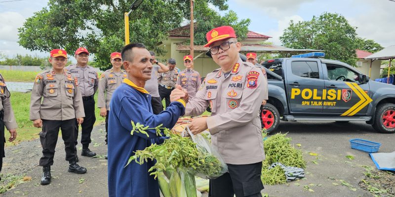 Dukung Swasembada Pangan, Ka SPN Polda Kalteng Panen Kedelai dan Jagung 2 Ton