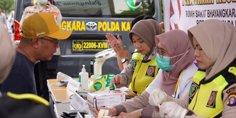 Diminati Seluruh Kelompok Umur, Rumkit Bhayangkara Polda Kalteng Dekatkan Layanan Kesehatan Lewat CFD